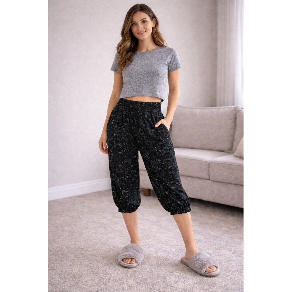 Cozy Soft 2 piece Lounge Set – Stylish & Unique - Size S-M